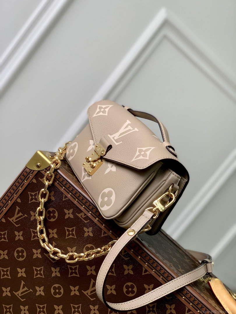 LV M23081 Louis Vuitton Pochette Métis East West Handbag