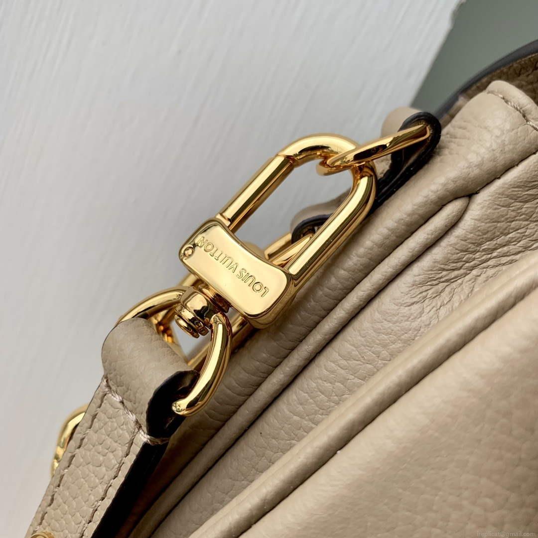 LV M23081 Louis Vuitton Pochette Métis East West Handbag