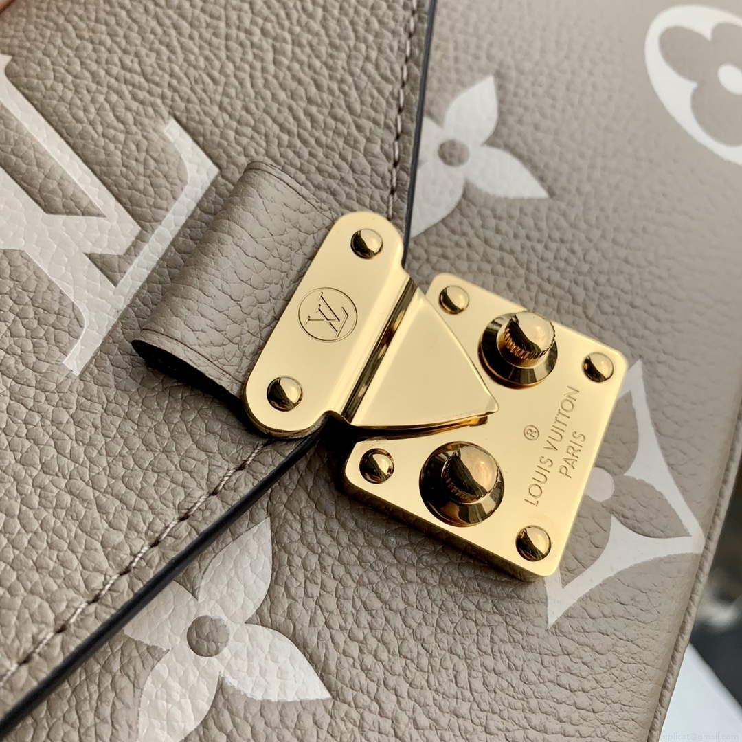 LV M23081 Louis Vuitton Pochette Métis East West Handbag