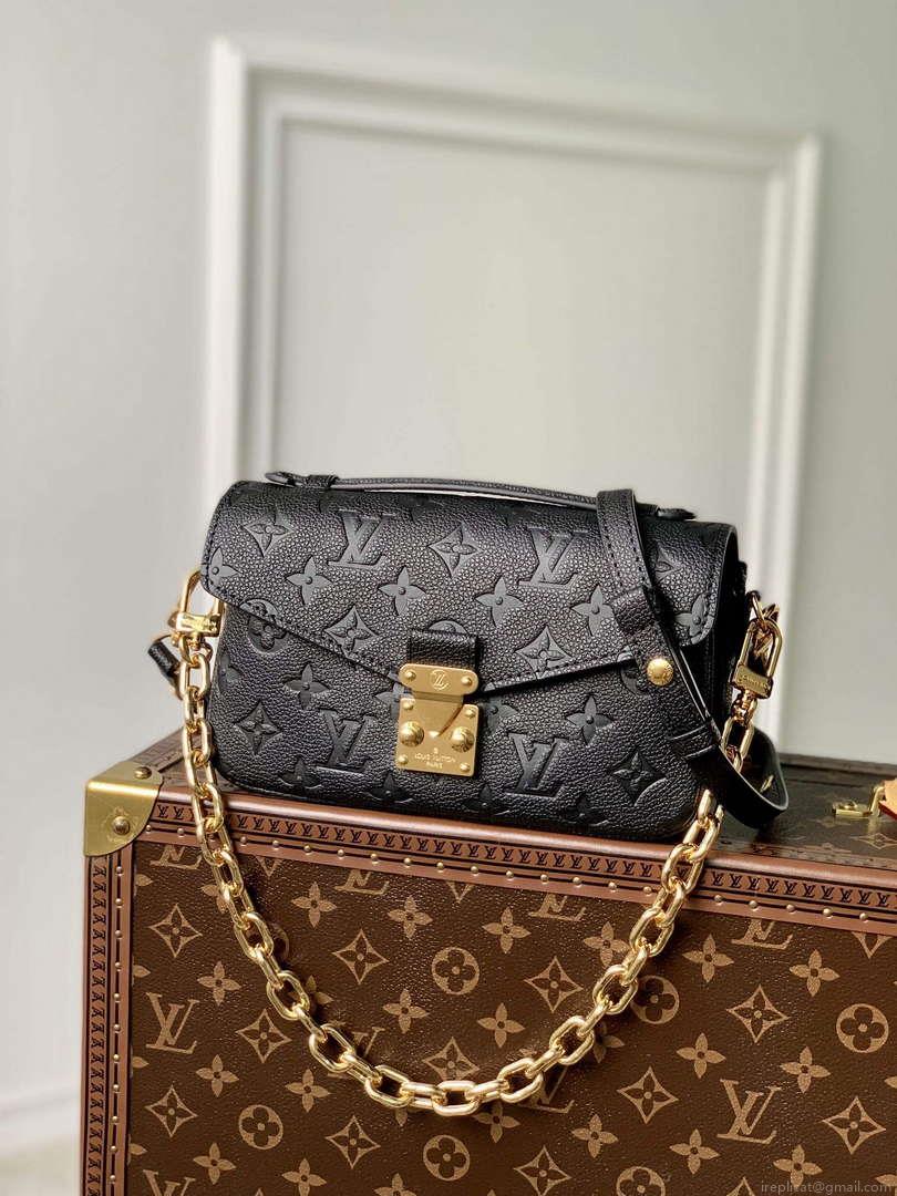 LV M46595 Louis Vuitton Pochette Métis East West Handbag Black