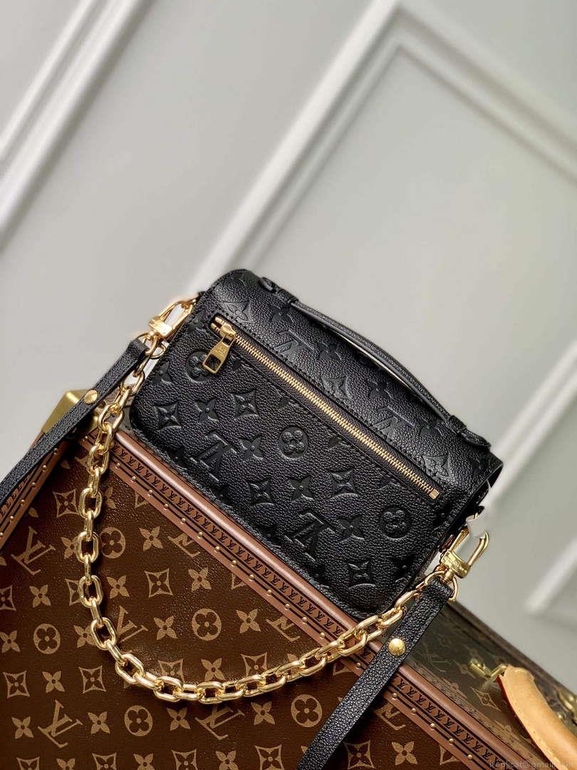 LV M46595 Louis Vuitton Pochette Métis East West Handbag Black