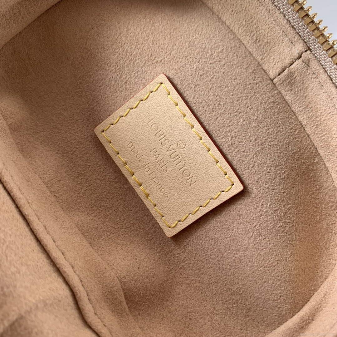 LV M22920 Louis Vuitton Micro Vanity Miniature Bag Beige
