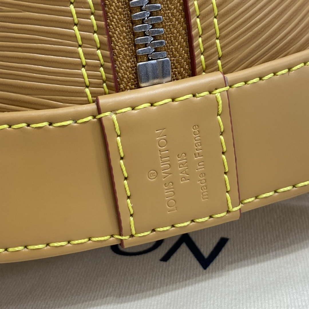 LV M57540 Louis Vuitton Alma BB Epi Handbag Caramel
