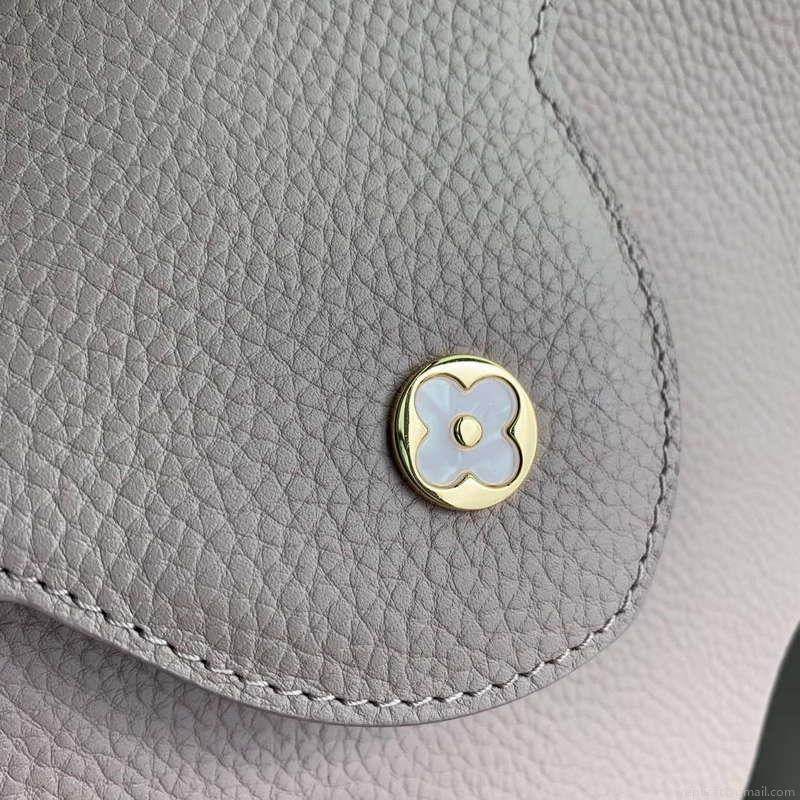 LV M22122 Louis Vuitton Capucines BB Handbag Wisteria