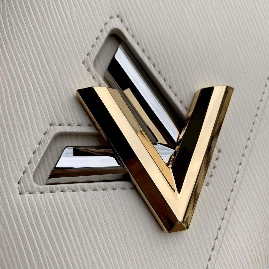 LV M22774 Louis Vuitton Twist MM Handbag Quartz