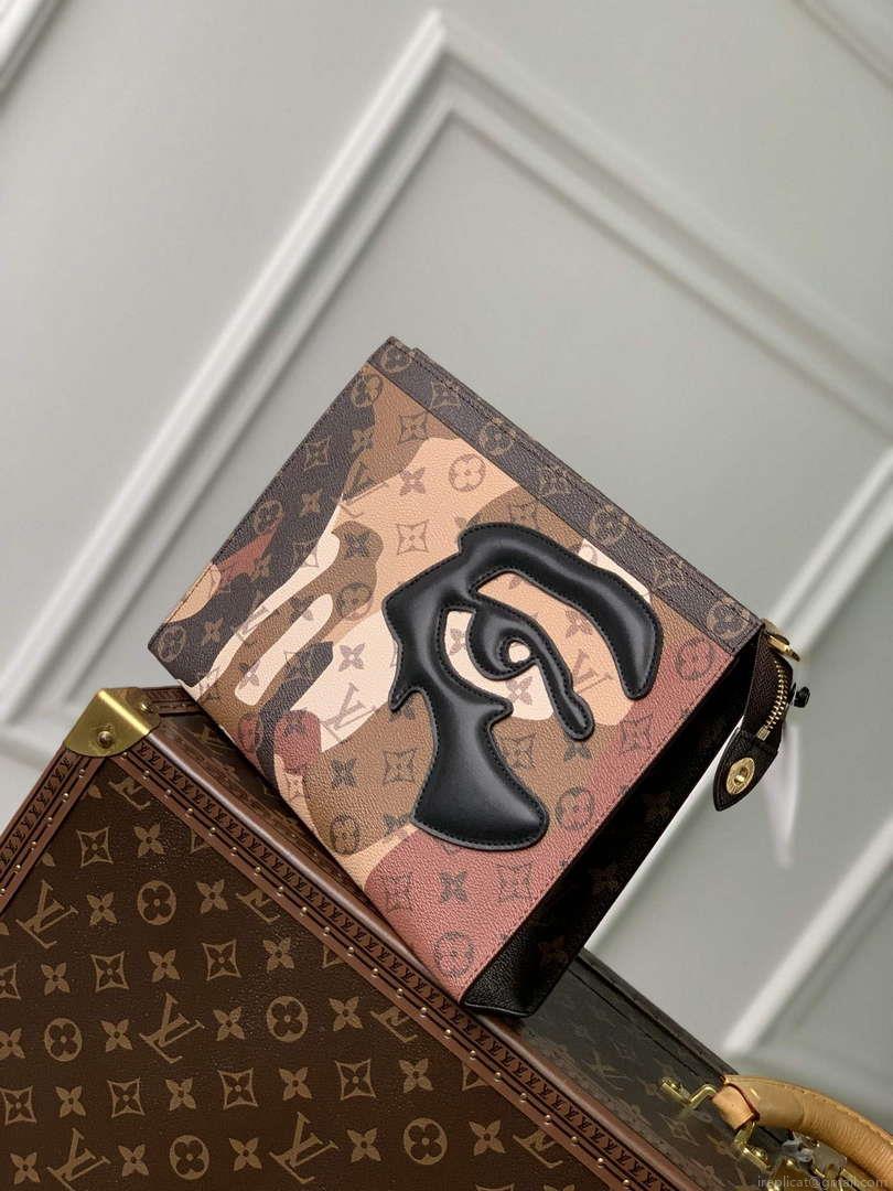 LV M82589 Louis Vuitton Pochette Voyage Brown
