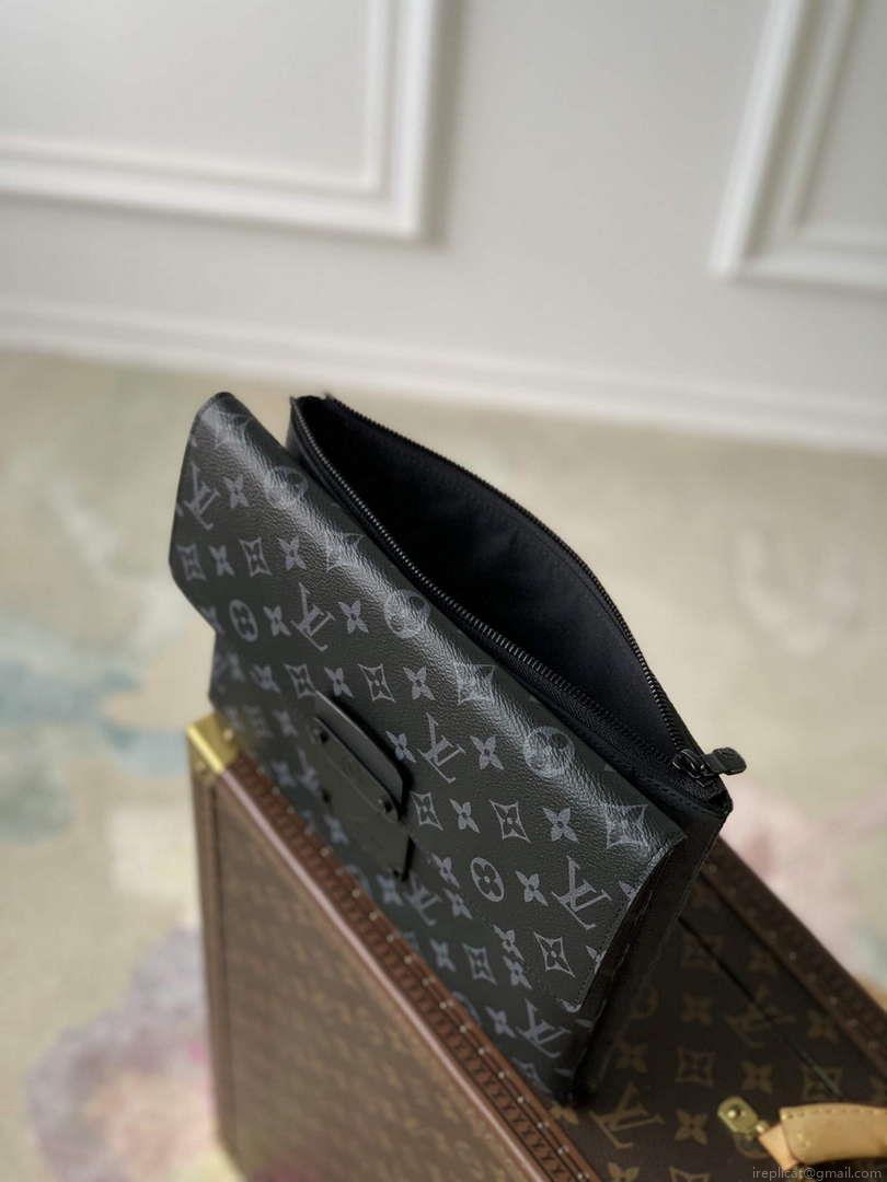 LV M82598 Louis Vuitton Pochette S-Lock Black
