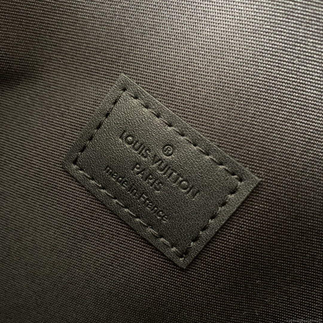 LV M82598 Louis Vuitton Pochette S-Lock Black