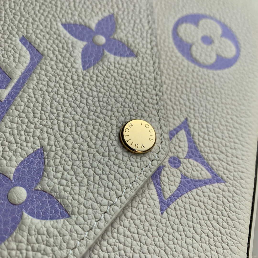 LV M82610 Louis Vuitton Pochette Félicie Bag Taro Purple