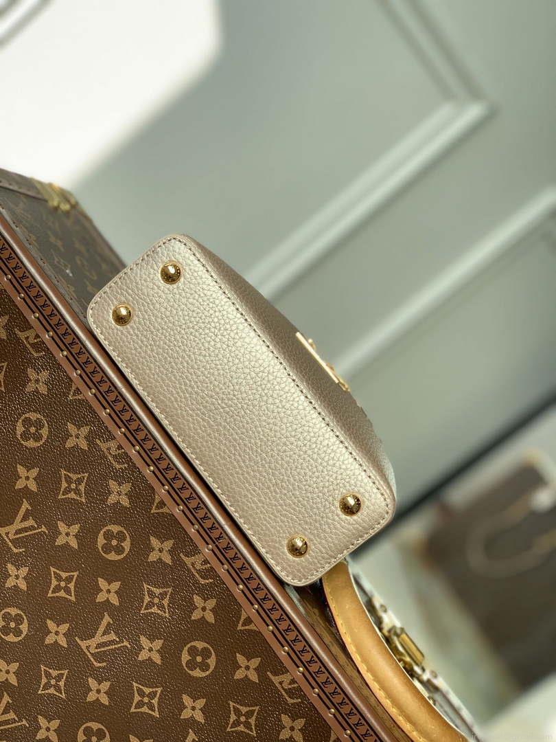LV M22436 Louis Vuitton Capucines Mini Handbag Griotte Pearlescent khaki