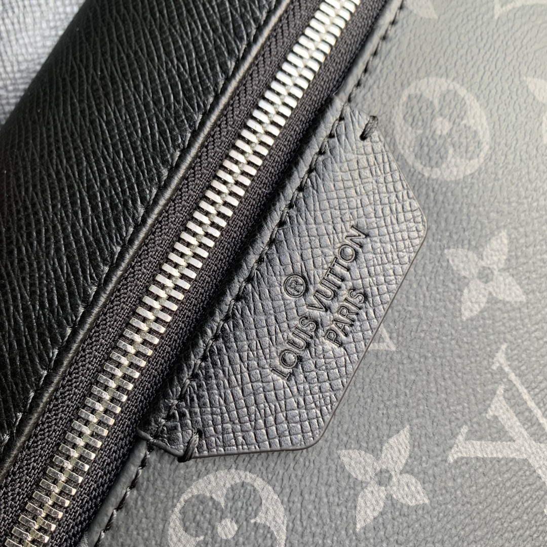 LV M31033 Louis Vuitton Discovery Backpack Bag Black