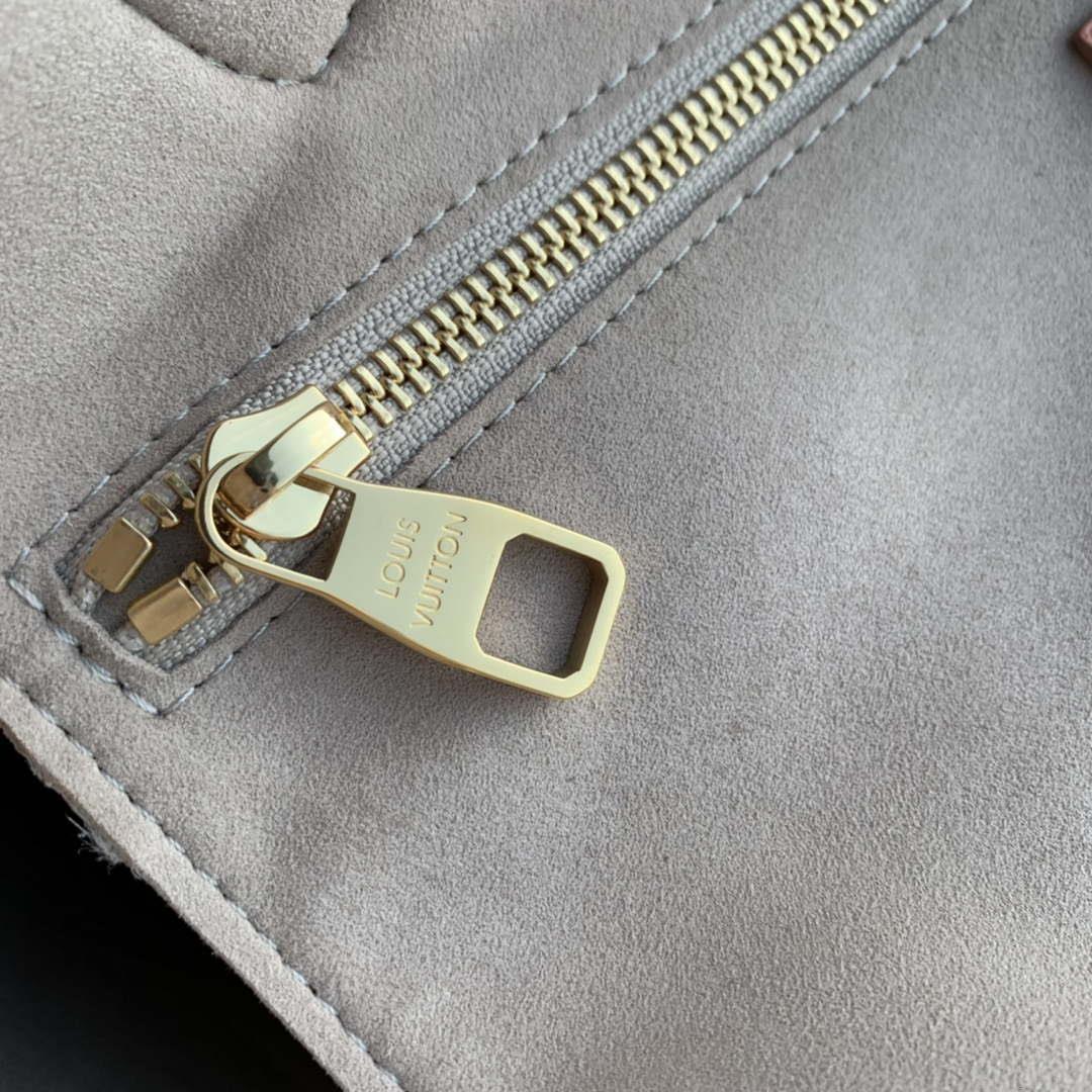 LV M45686 Louis Vuitton Neverfull MM Tote Bag Monogram Empreinte Leather Pink Cream