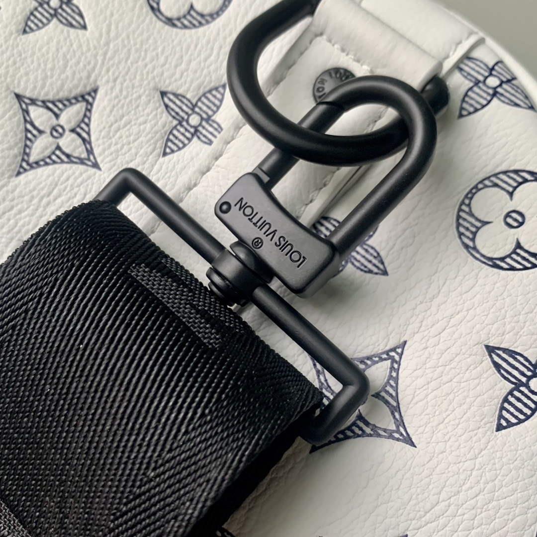 LV M24954 Louis Vuitton Keepall Bandoulière 50 Travel Bag White/Navy Blue