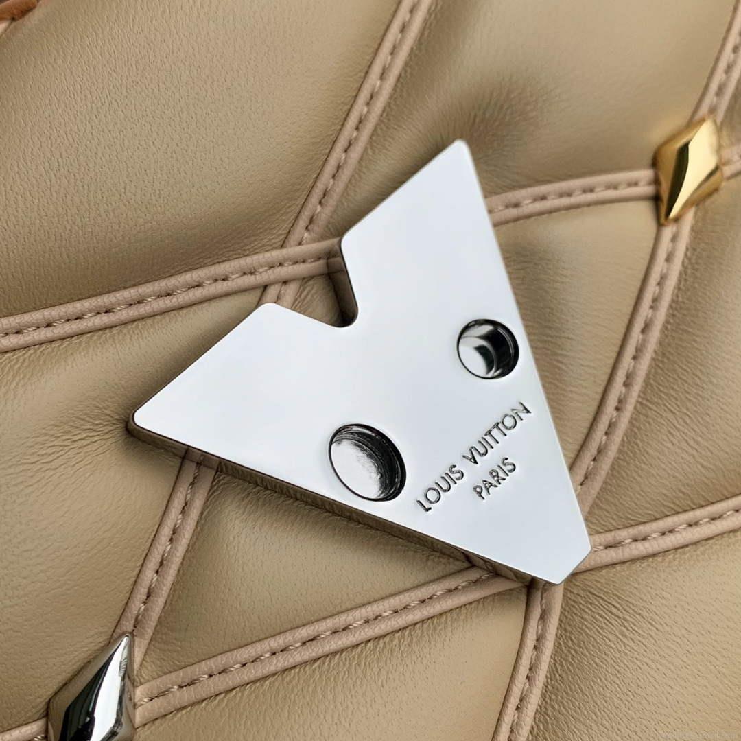 LV M24151 Louis Vuitton GO-14 MM Handbag Beige