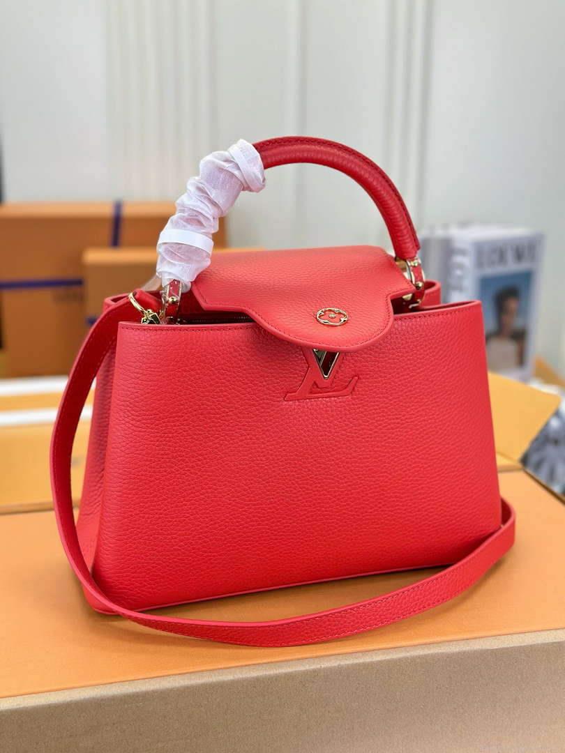 LV M43935 Louis Vuitton Capucines MM Taurillon Handbag Red