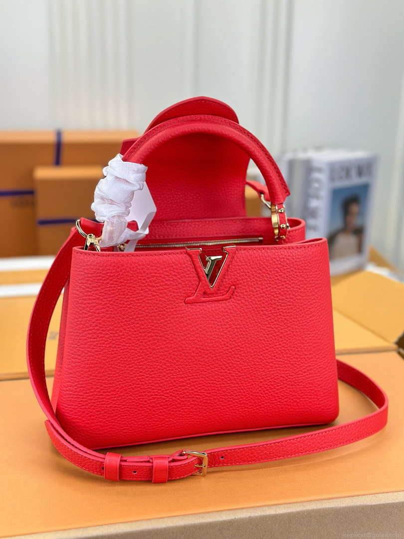 LV M43935 Louis Vuitton Capucines BB Handbag Taurillon Red
