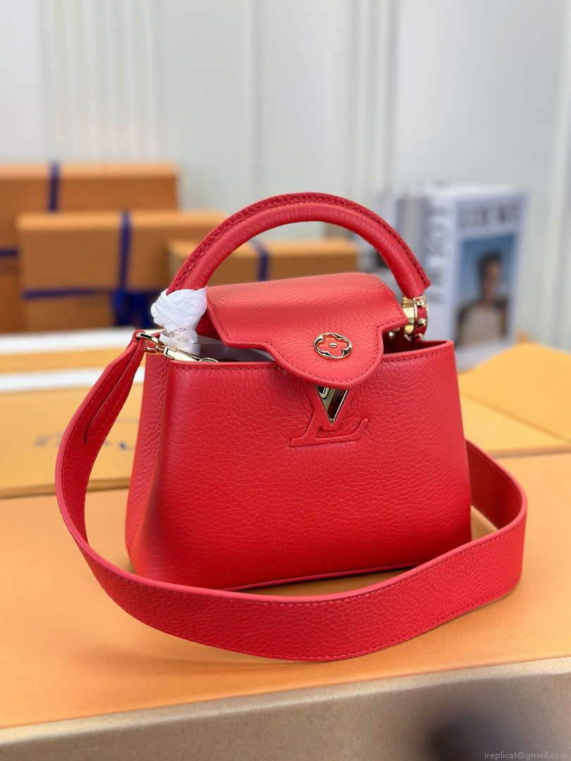 LV M43935 Louis Vuitton Capucines Mini Handbag Taurillon Red