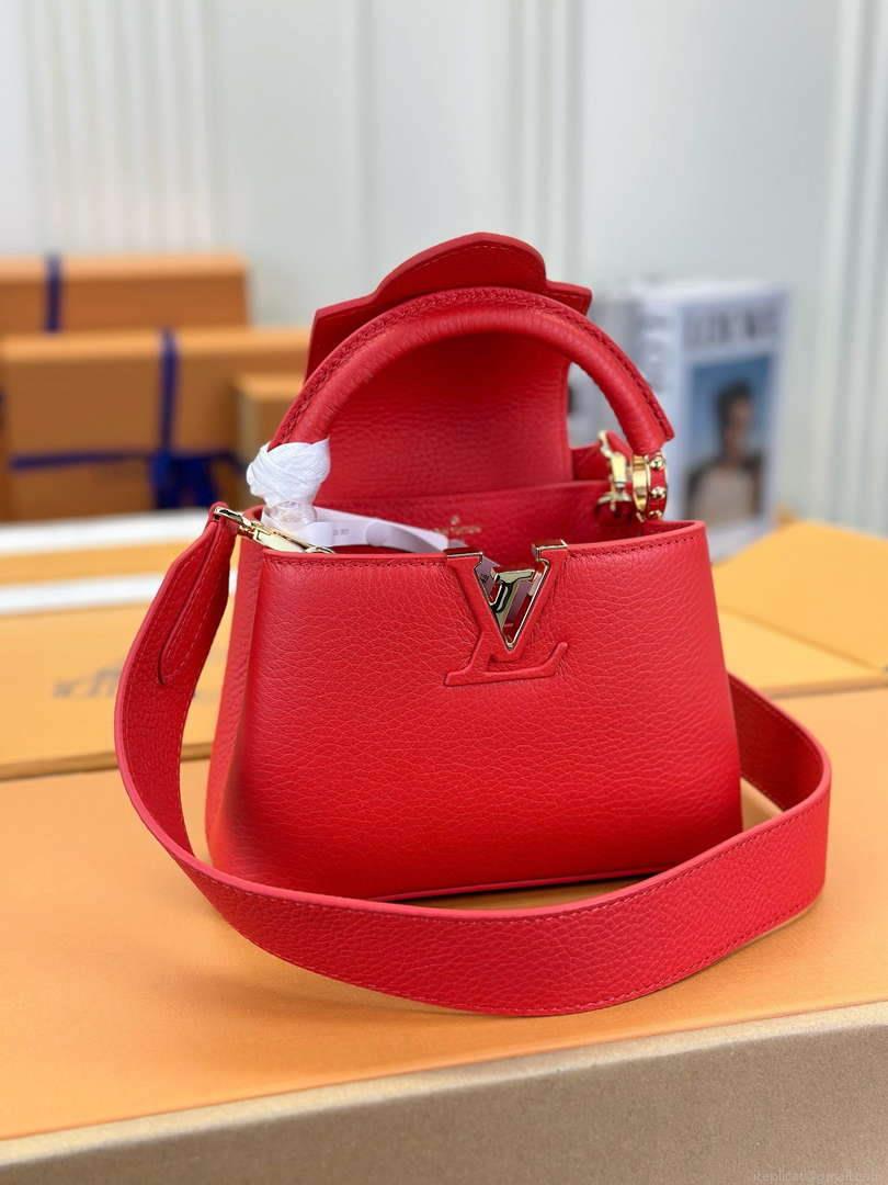 LV M43935 Louis Vuitton Capucines Mini Handbag Taurillon Red