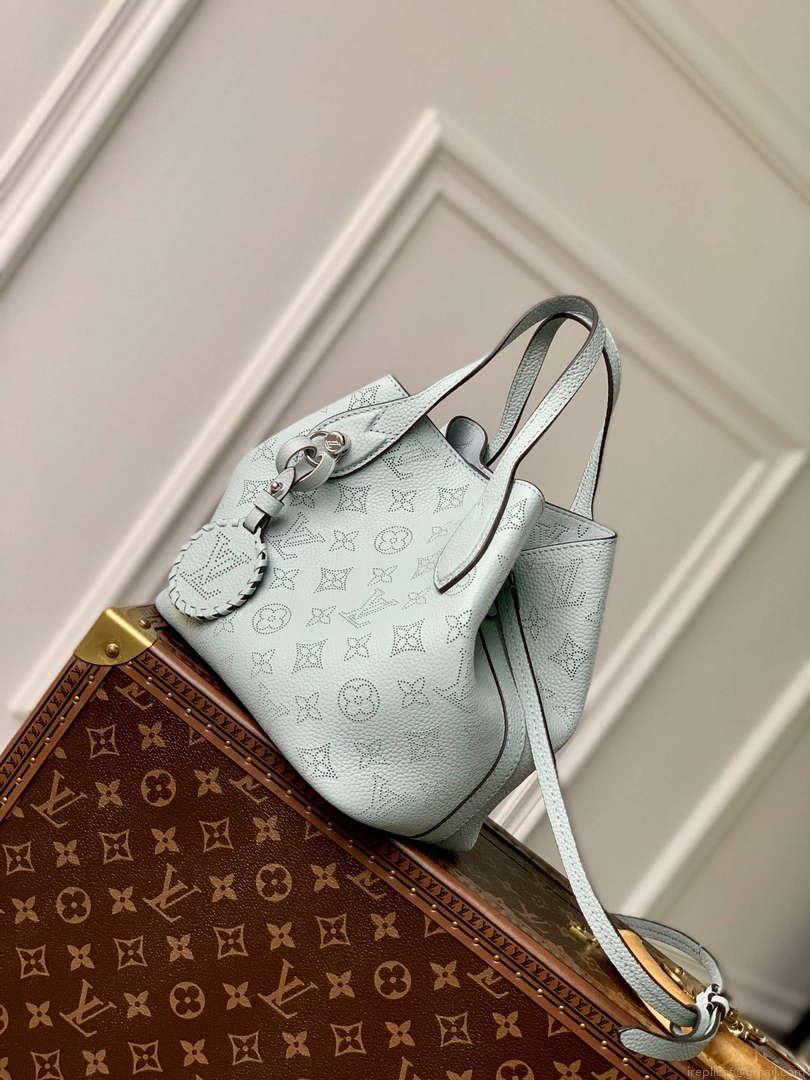 LV M21849 Louis Vuitton Blossom PM Tote Bag Mahina leather Sky blue