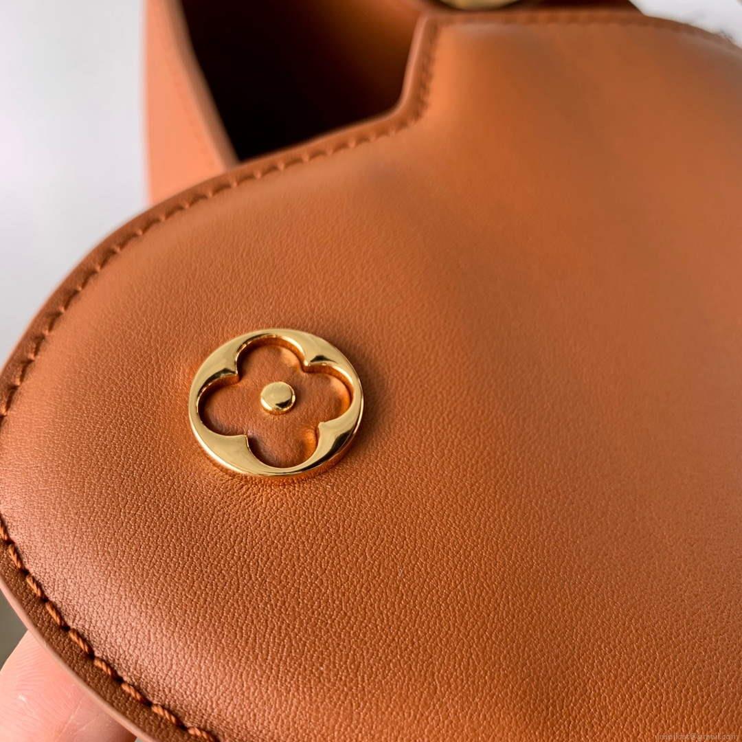 LV M24879 Louis Vuitton Capucines GM Souple Handbag Cognac