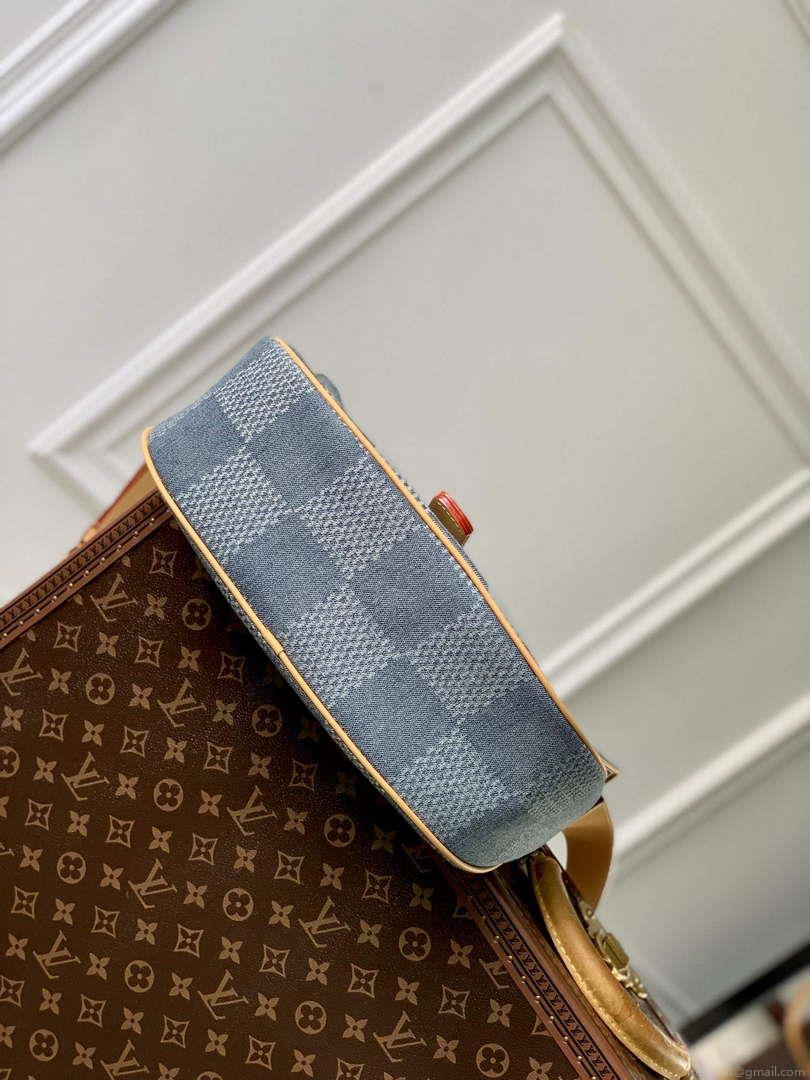LV N40743 Louis Vuitton Montsouris Messenger MM Damier Cross-body Bag Blue