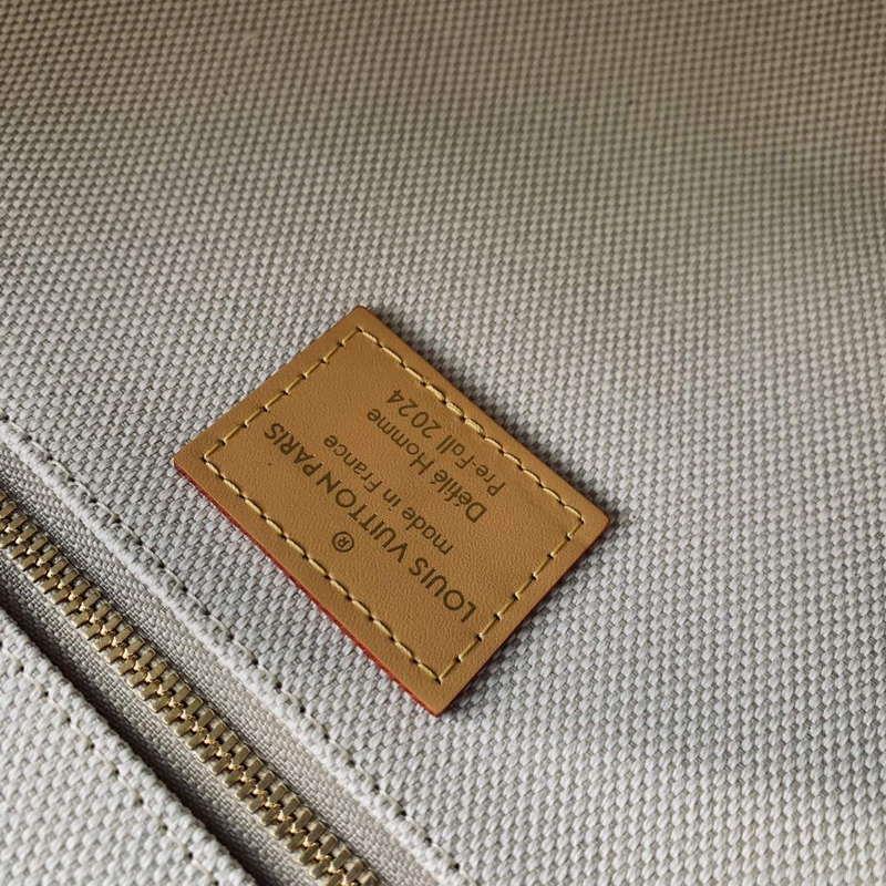 LV N40743 Louis Vuitton Montsouris Messenger MM Damier Cross-body Bag Blue