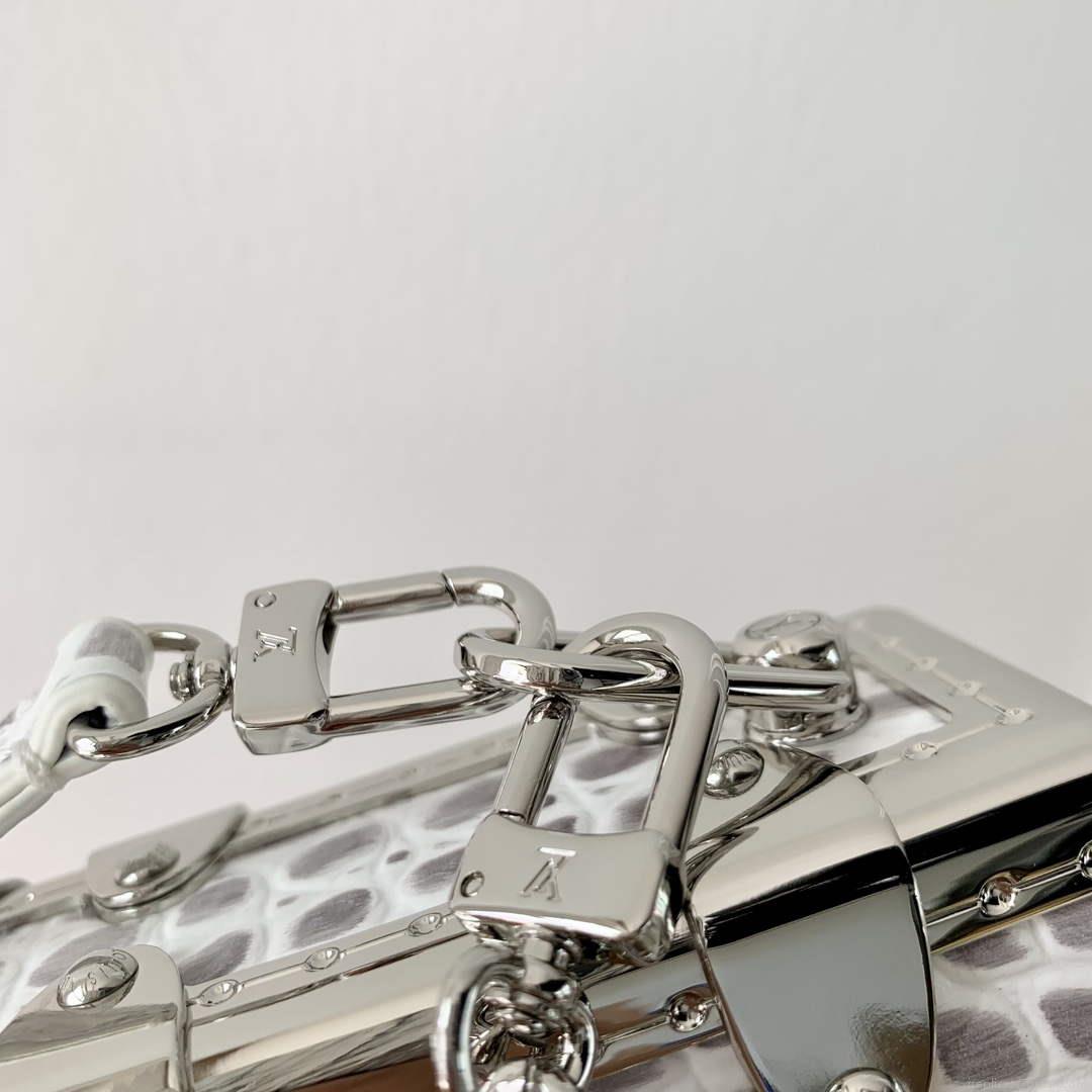 LV M25445 Louis Vuitton Slim Trunk Bag Crocodile Pattern White