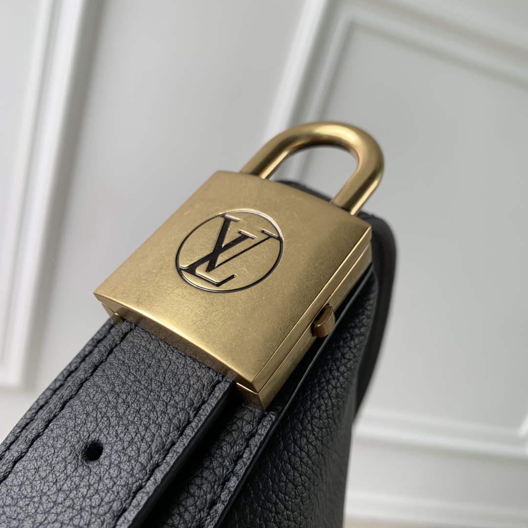 LV M11429 Louis Vuitton Low Key Bumbag Cognac Black