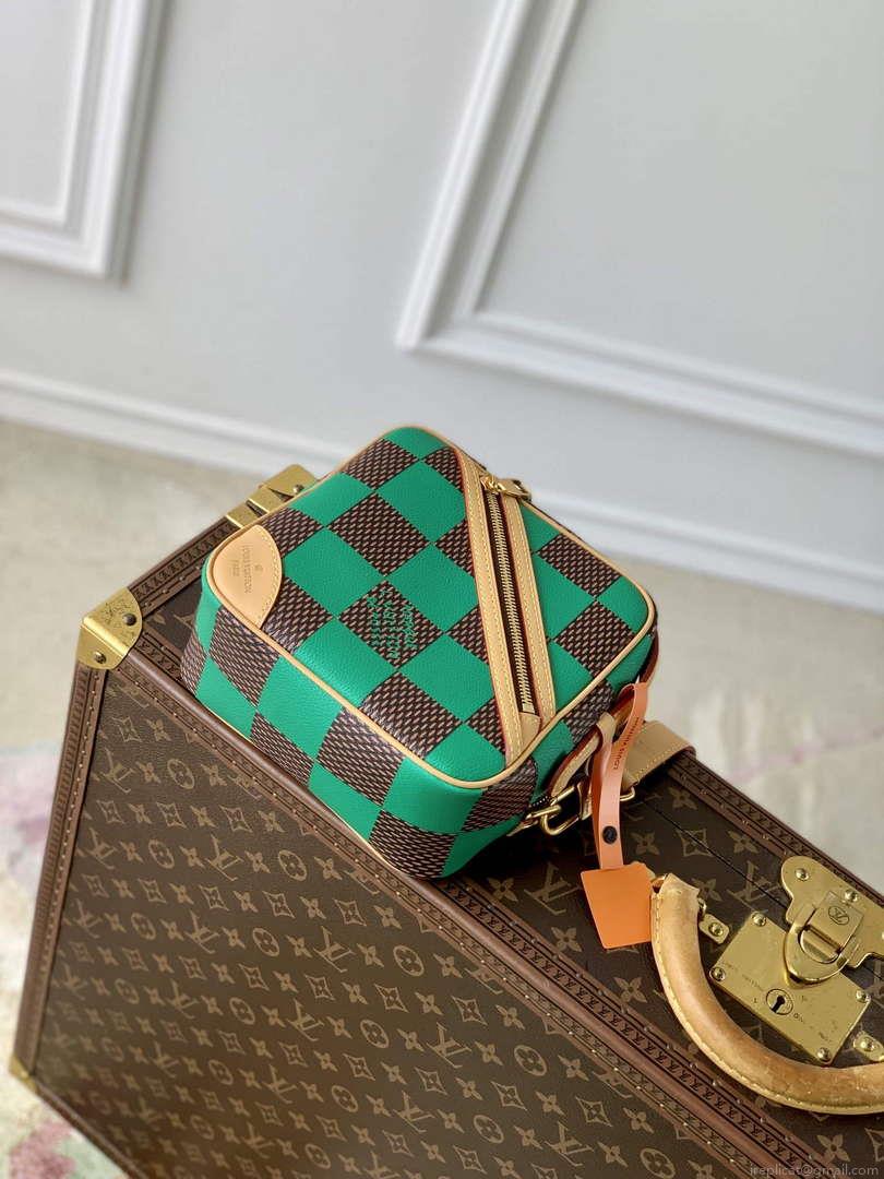 LV N40563 Louis Vuitton Chess Messenger Bag Green