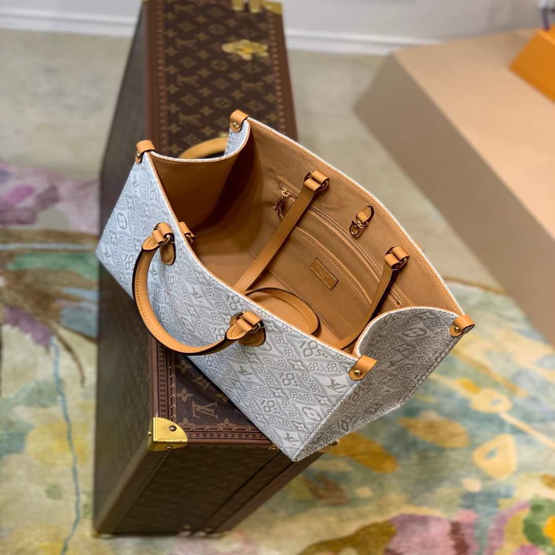 LV M59614 Louis Vuitton Onthego MM Tote Bag