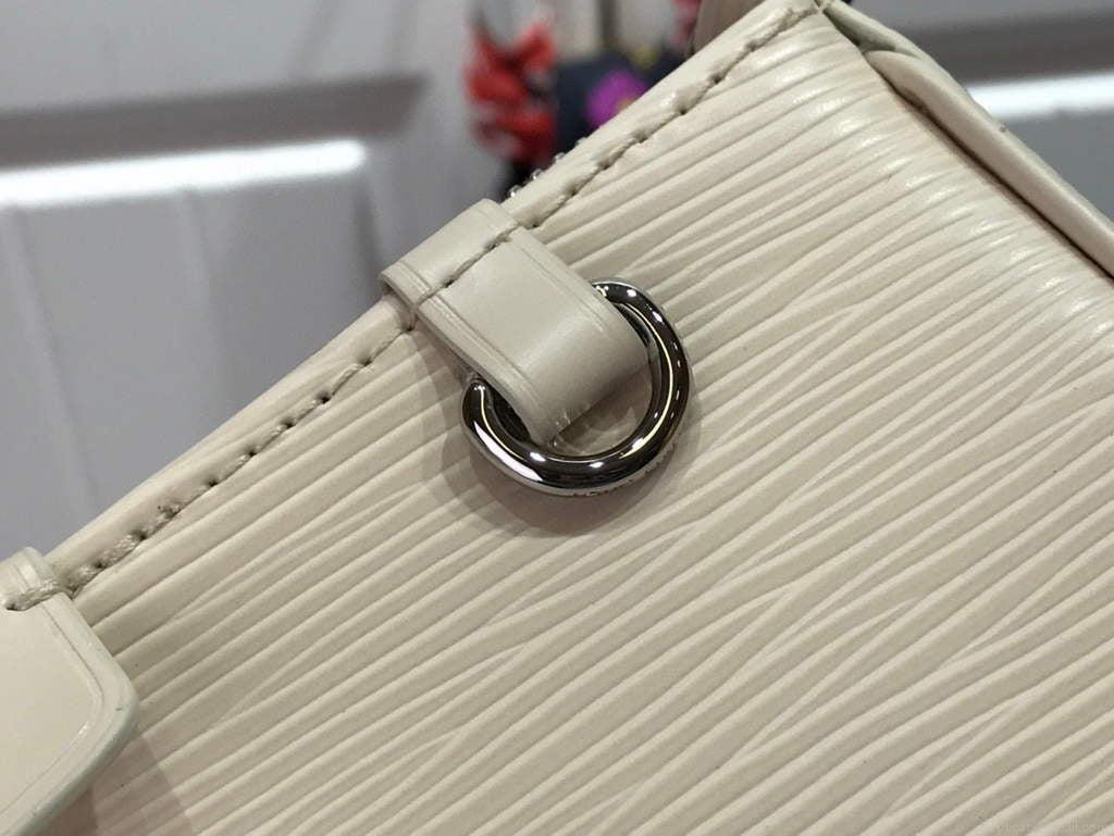 Louis Vuitton M80471 LV M80483 Easy Pouch On Strap Apricot