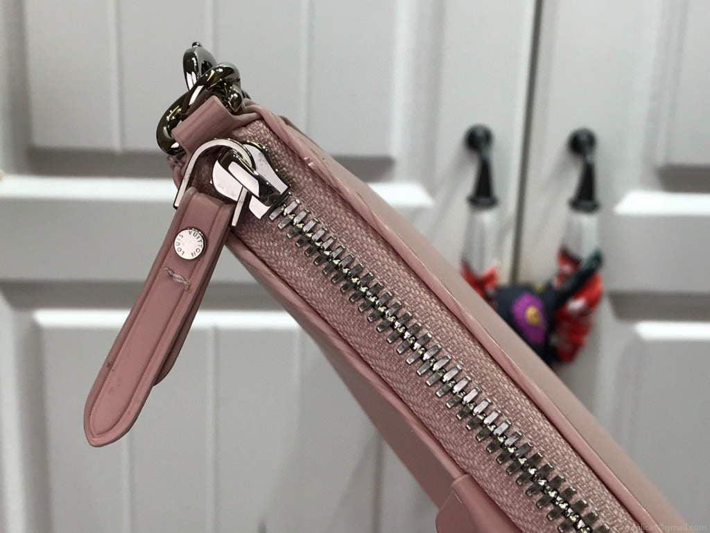 LouisVuitton M80483 LV M80471 Easy Pouch On Strap Pink