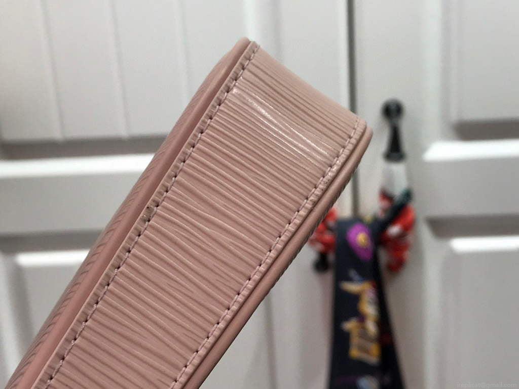 LouisVuitton M80483 LV M80471 Easy Pouch On Strap Pink