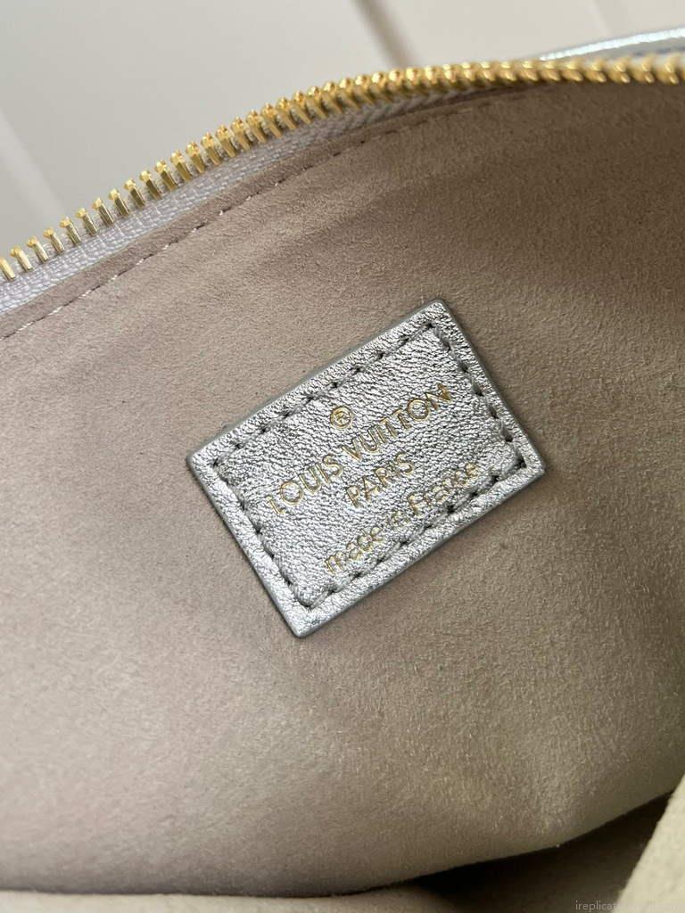 Louis Vuitton M20567 Coussin BB Shoulder LV M59396 bag Silver