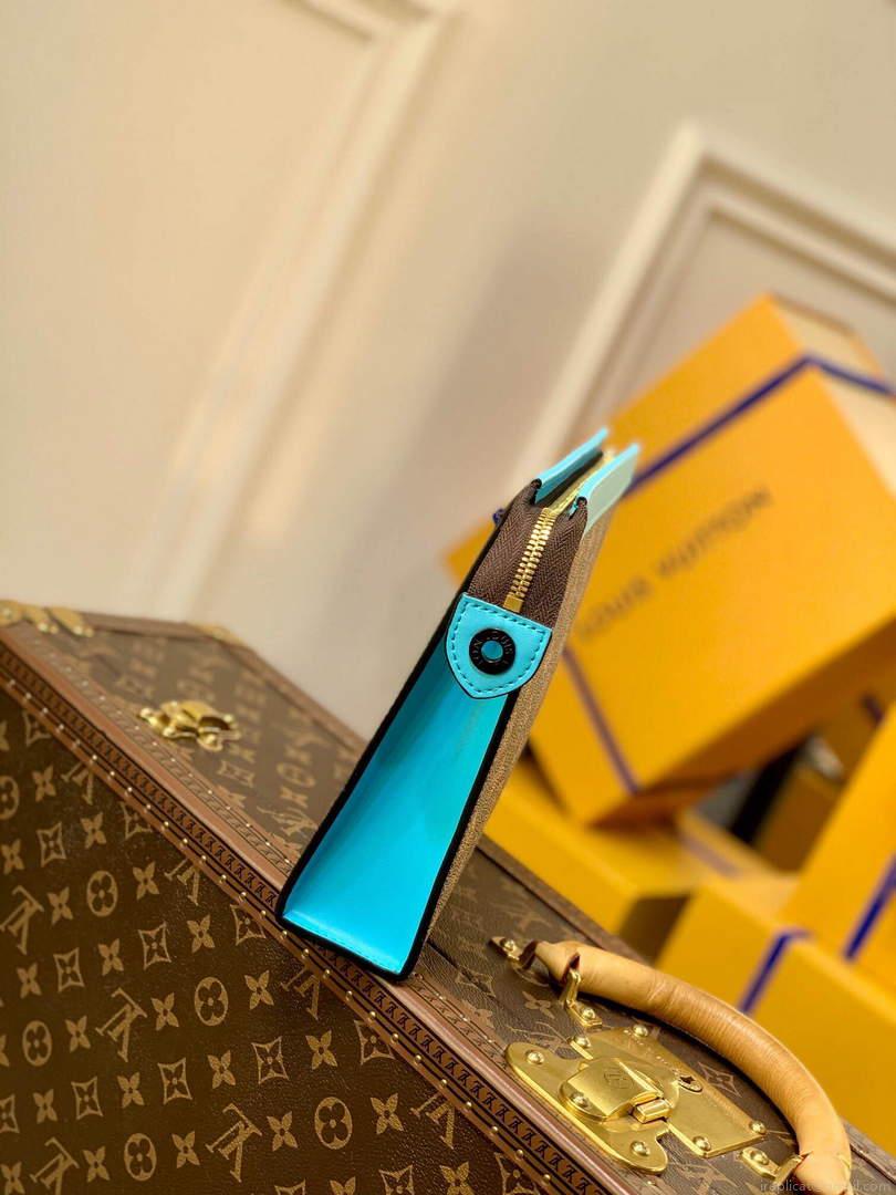 LV M81204 Louis Vuitton Pochette Voyage