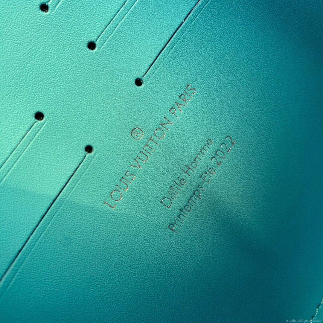 LV M81204 Louis Vuitton Pochette Voyage