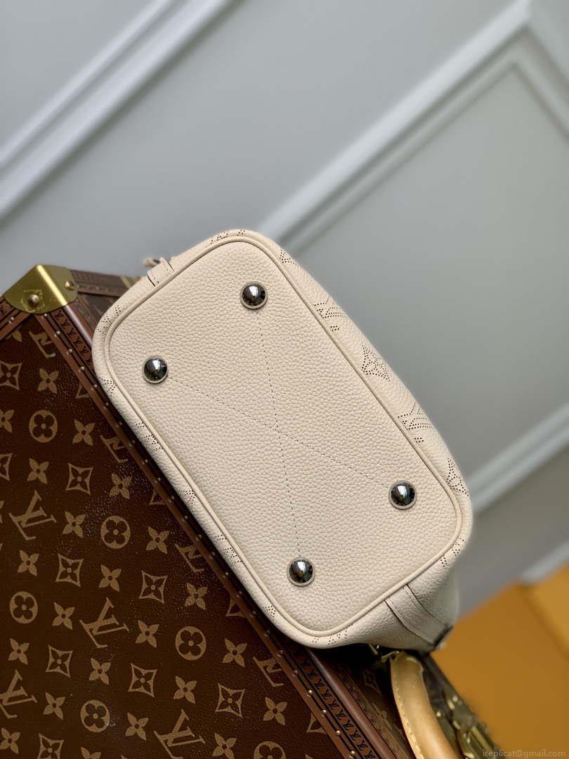 LV M21909 Louis Vuitton Blossom PM Mahina Tote Bag Beige