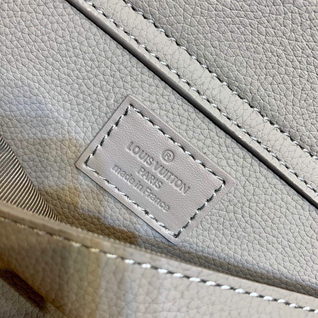 LV M59625 Louis Vuitton New Sling Bag Gray