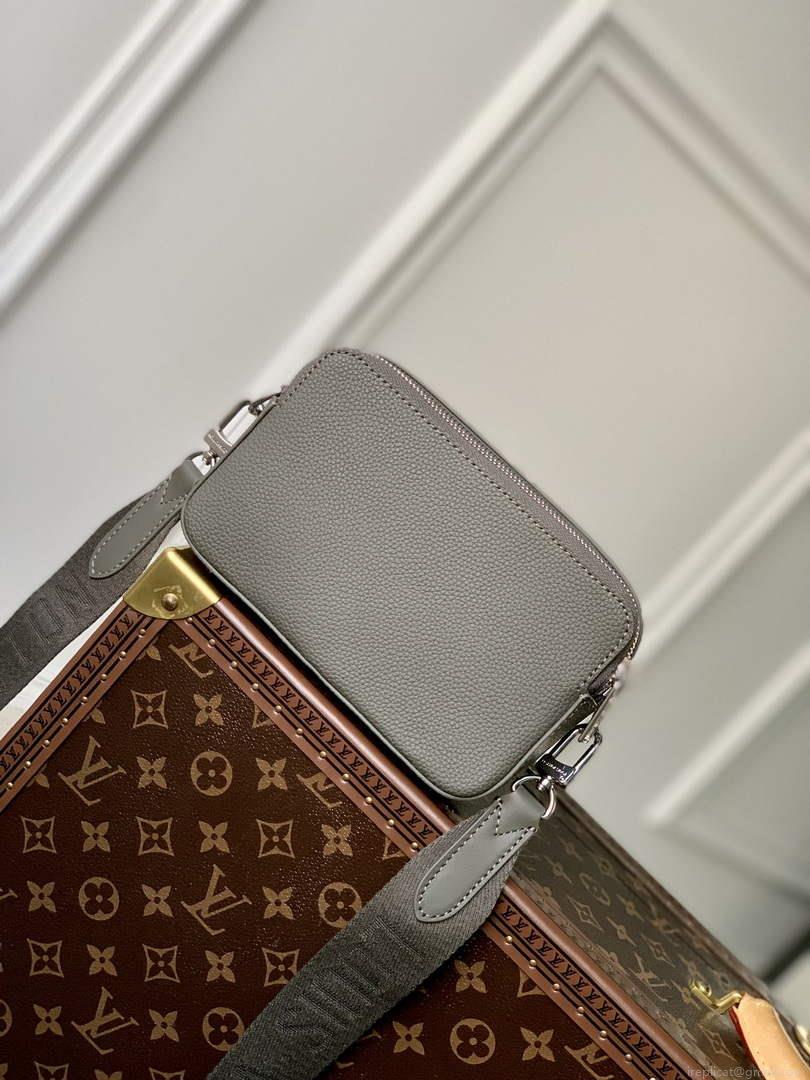 LV M59161 Louis Vuitton Alpha Wearable Wallet Green
