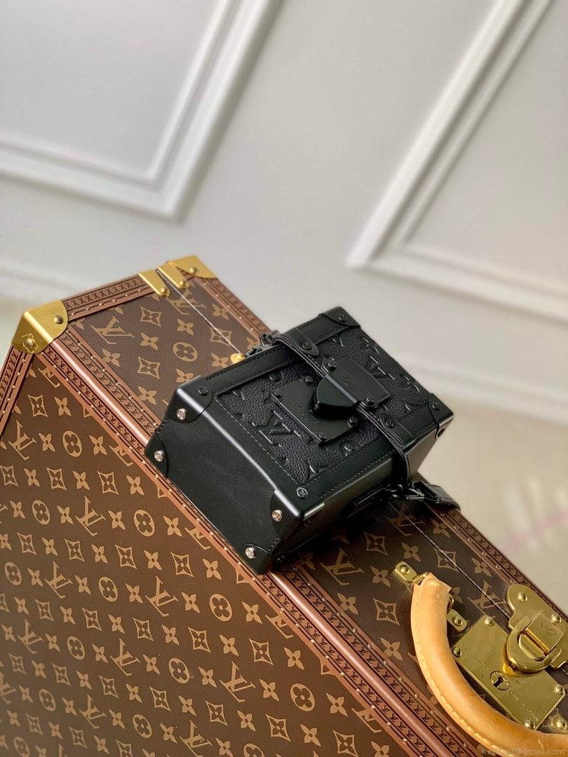 LV M82077 Louis Vuitton Vertical Trunk Wearable Wallet black embossed