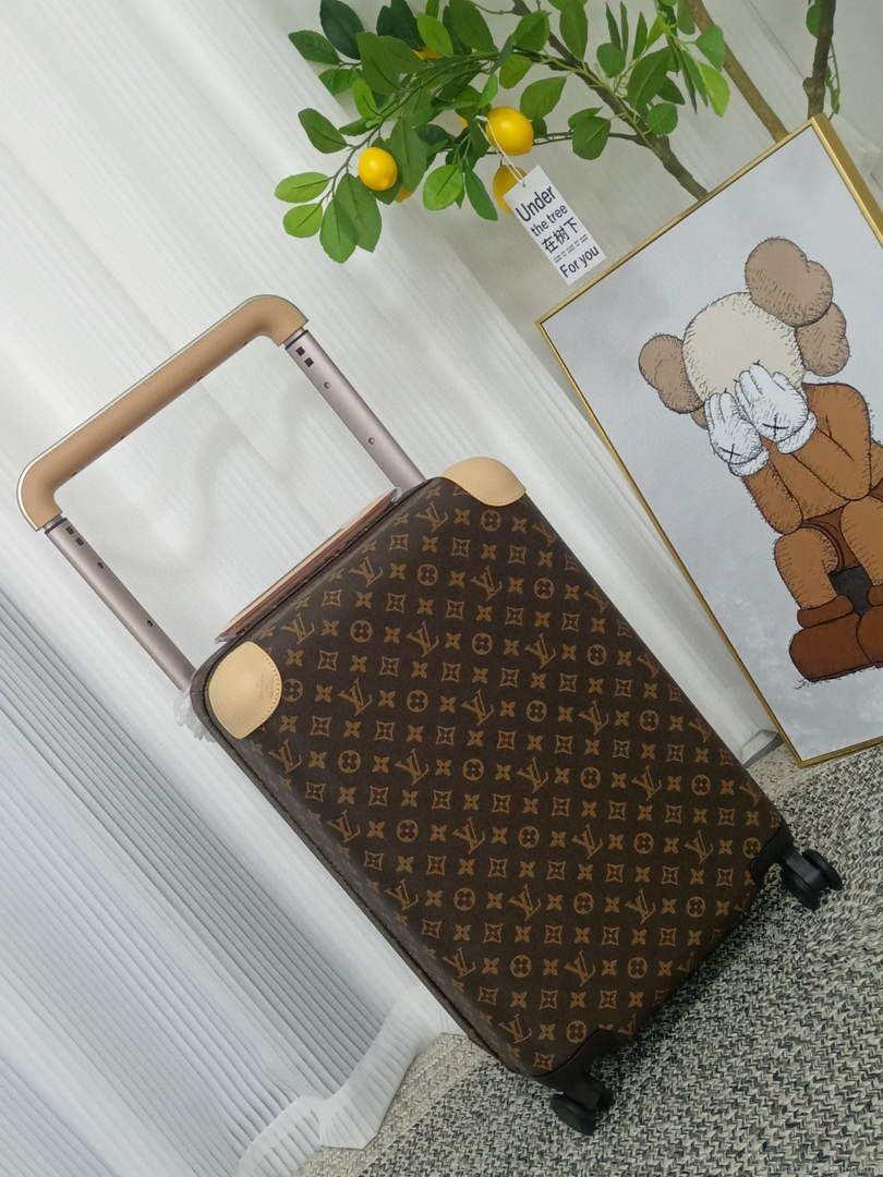 LV M23203 Louis Vuitton Horizon 55 Monogram canvas