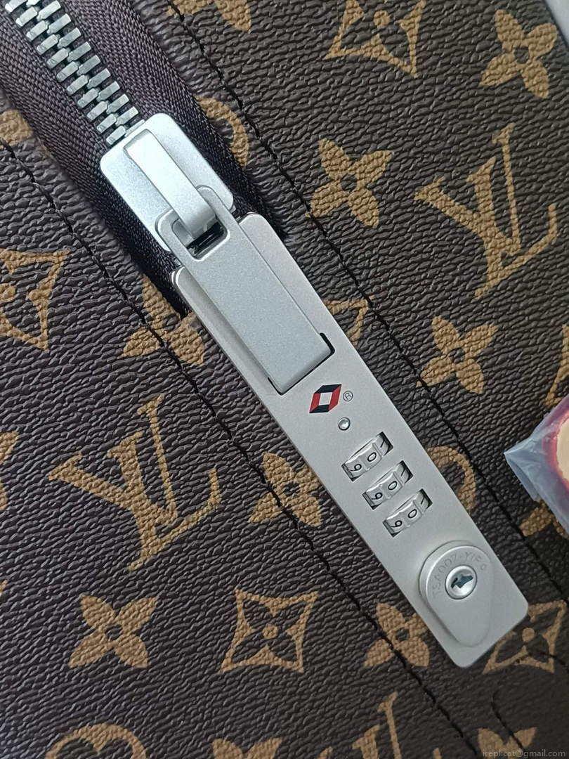 LV M23203 Louis Vuitton Horizon 55 Monogram canvas