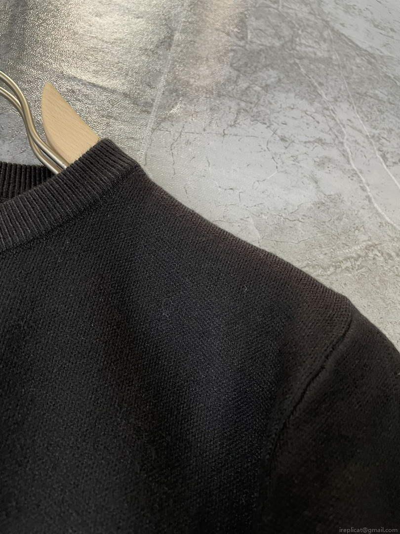 Versace 1007981 Men’s Clothing Medusa Logo Sweater V77570