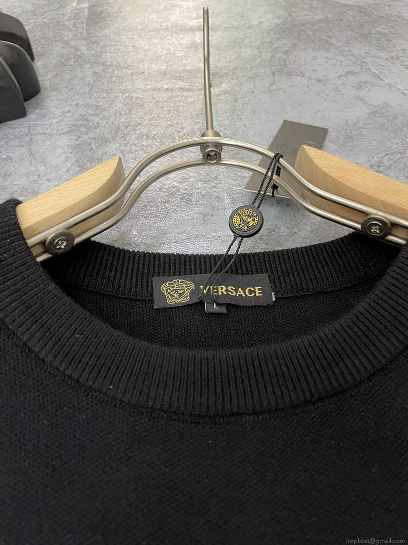 Versace 1007981 Men’s Clothing Medusa Logo Sweater V77573