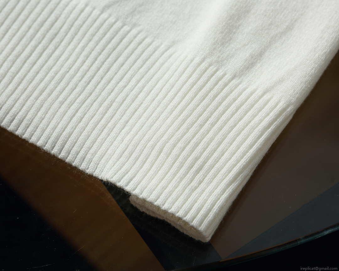 Dior Men’s Leaf Crest Wool Sweater D70023