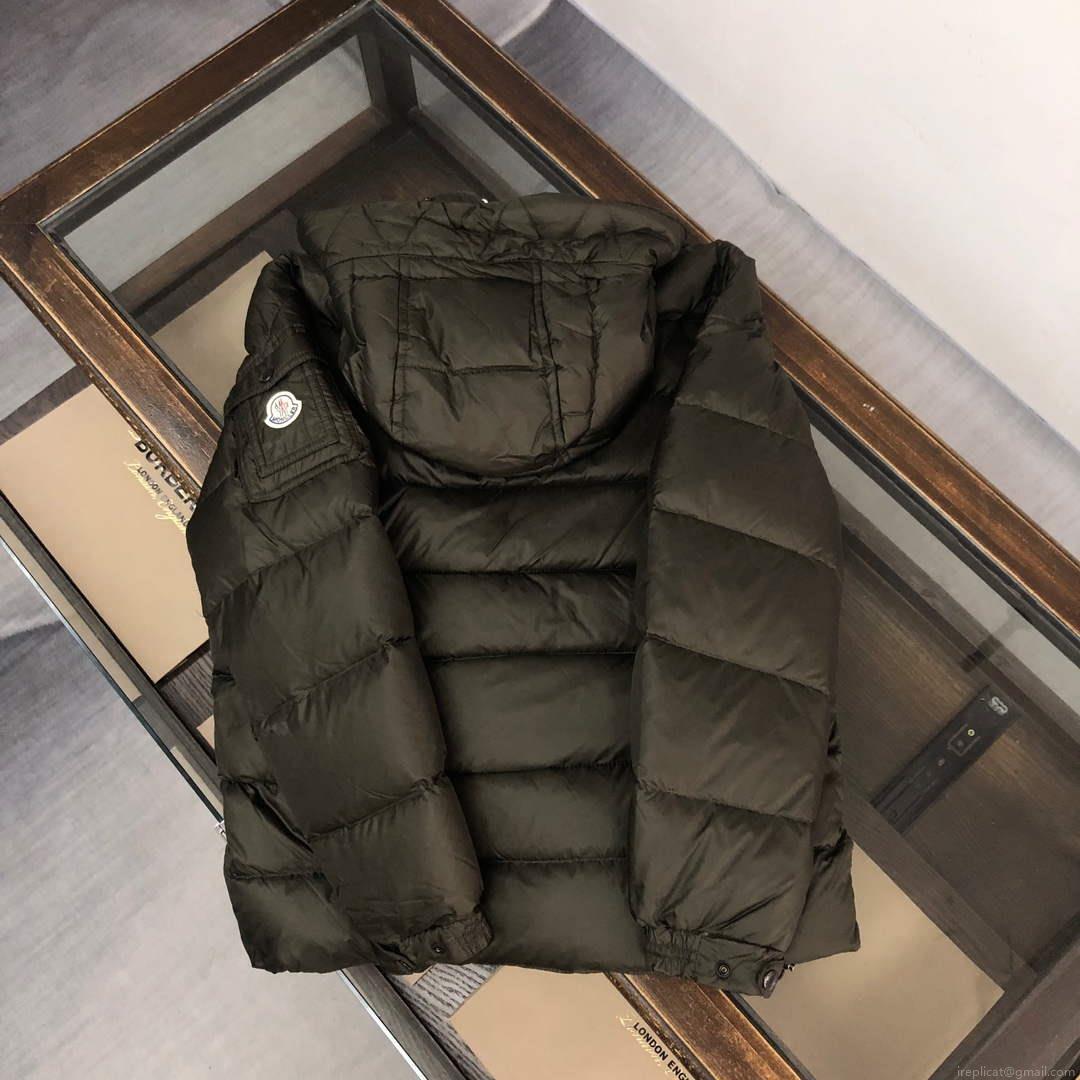 Moncler Short Classic Down Jacket M68741