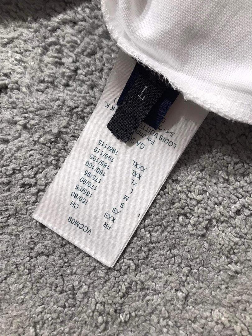 LV 1AAU5D Men’s LV Frequency Graphic T-Shirt L66456