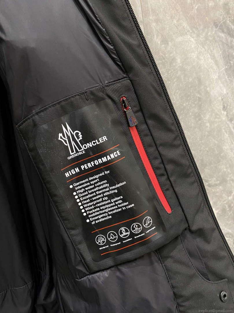 Moncler H20971A Fellberg Short Down Jacket Black M68731