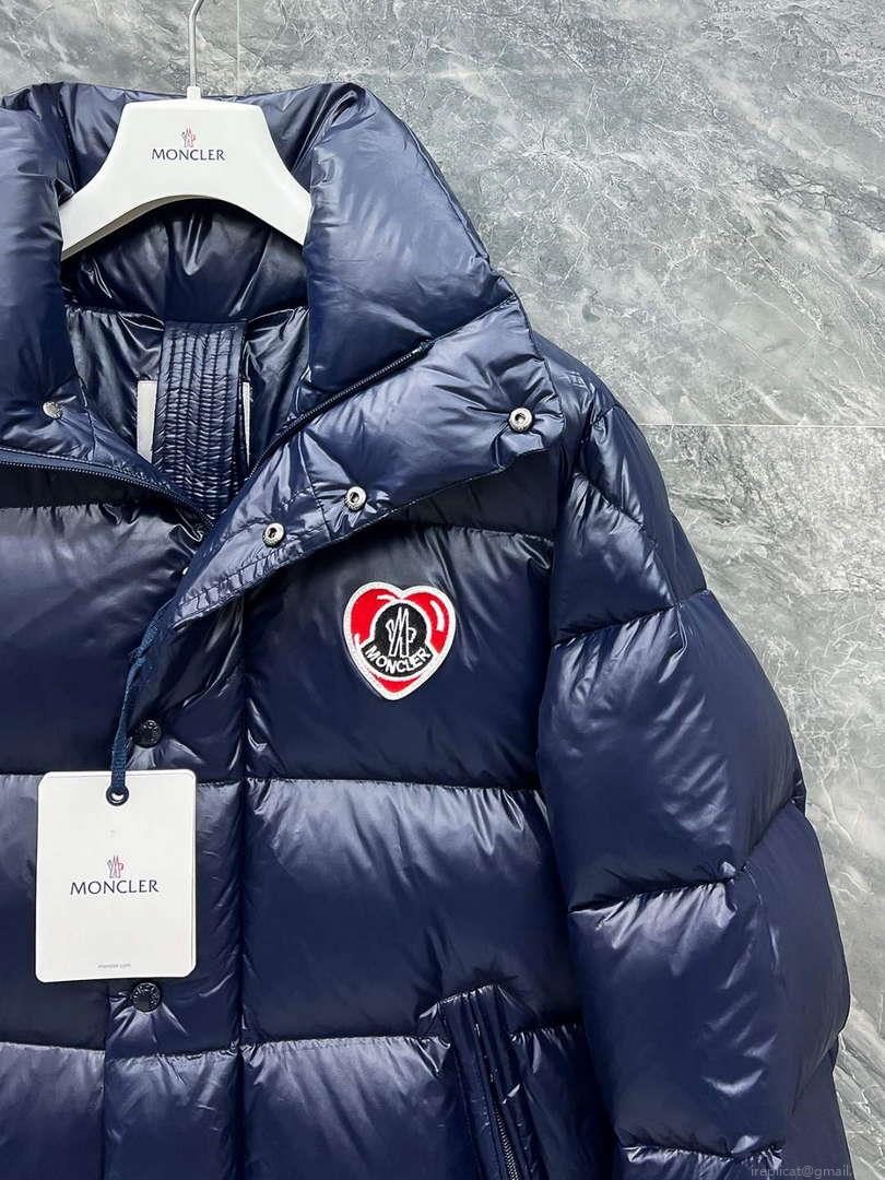 Moncler Short Classic Down Jacket M68733