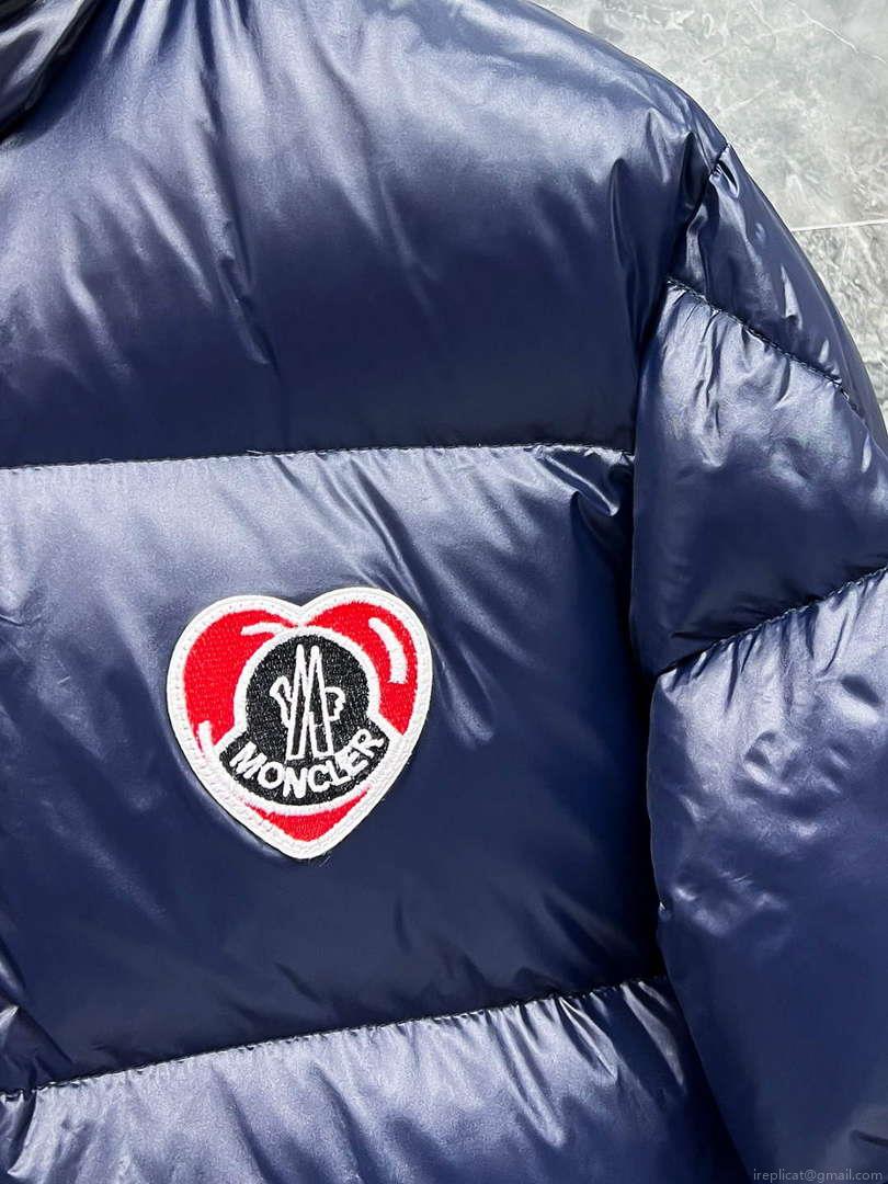 Moncler Short Classic Down Jacket M68733